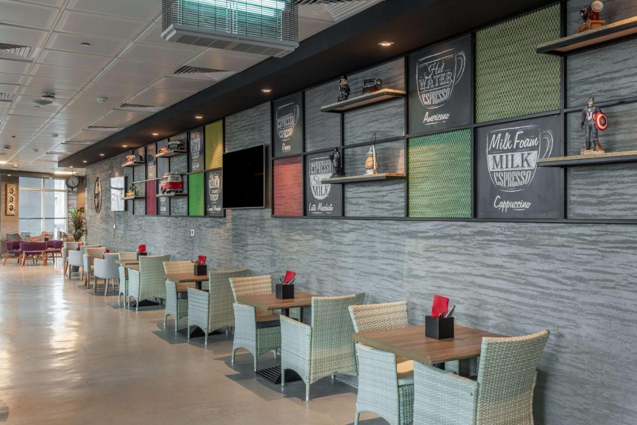 Park Inn By Radisson Jubail Industrial City 외부 사진